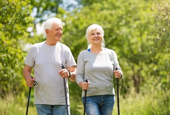 فواید پیاده روی برای سلامتی سالمندان