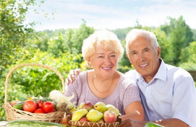 5 مزیت استفاده از رژیم مدیترانه ای برای سالمندان