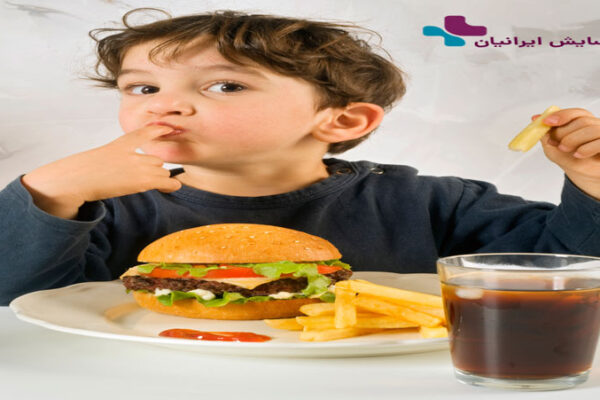 آشنایی با 10 غذای مضر برای کودکان