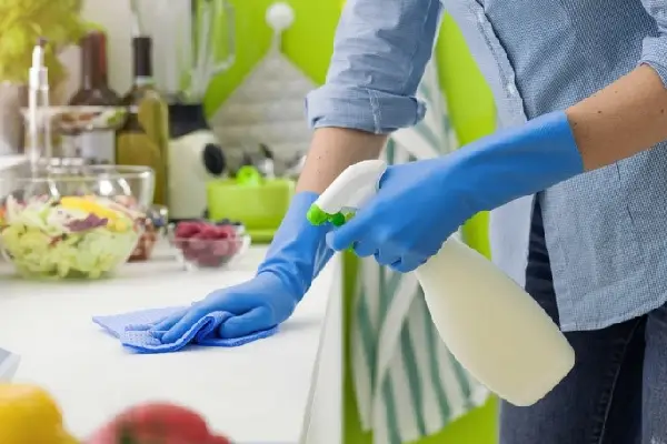 روش تمیز کردن انواع سطوح و فضاهای منزل