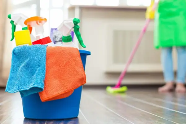 ارائه خدمات تخصصی نظافت منزل با کادری متخصص