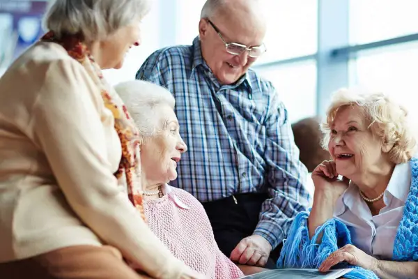رسیدگی به نیازهای اجتماعی سالمندان و خدمات پرستاری
